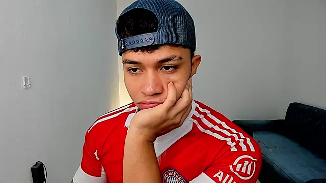 Chat +18 de zayn_v1p ao vivo
