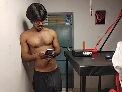 Master_069's Live XXX Chat
