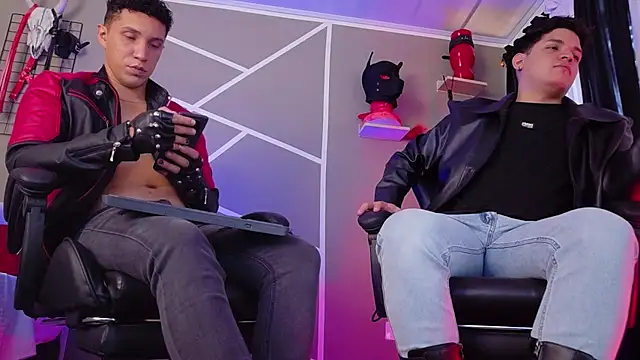 AngeloandEdward 라이브 XXX 채팅
