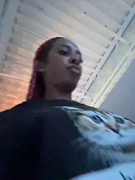 Your_Paris' Live XXX Chat