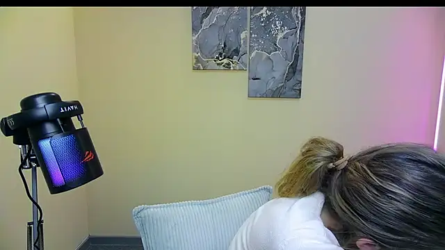 marta_senyora's Live XXX Chat