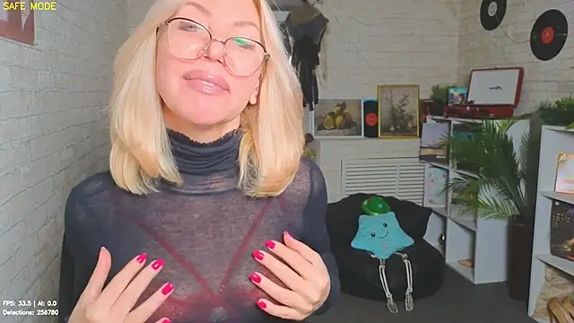 Wendy_Waves Adlı Modelin Canlı XXX Sohbeti