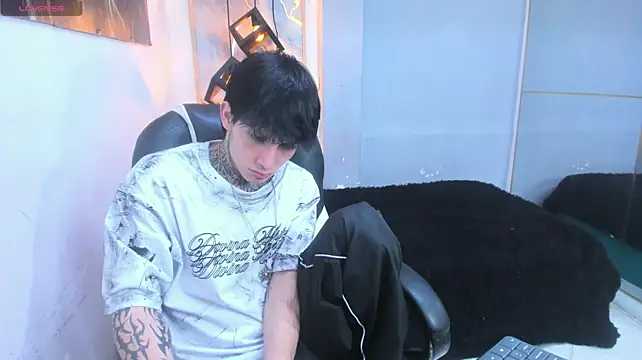 Cry_therealのライブXXXチャット