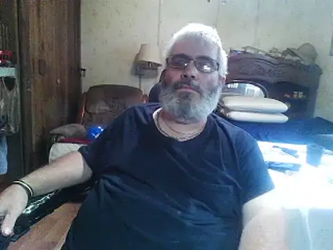 XXX chat uživo modela hearseguy77