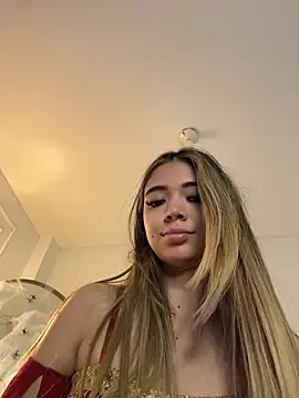 HoneyMollyX's Live XXX Chat