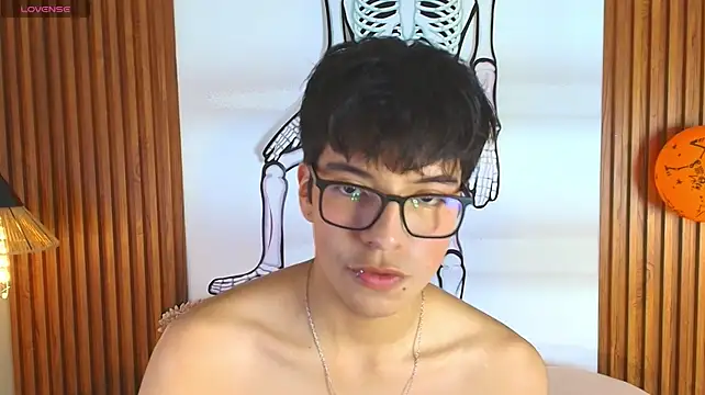 Milo_Wolff Adlı Modelin Web Kamerası Şovu