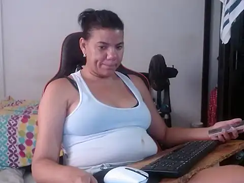 Adriana_0312's Live XXX Chat