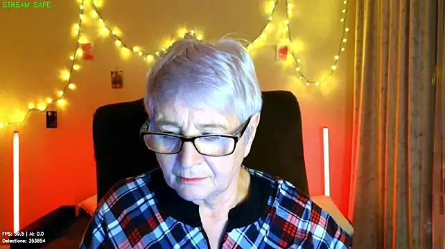 Chat XXX en directo de Sandra_Snowflake