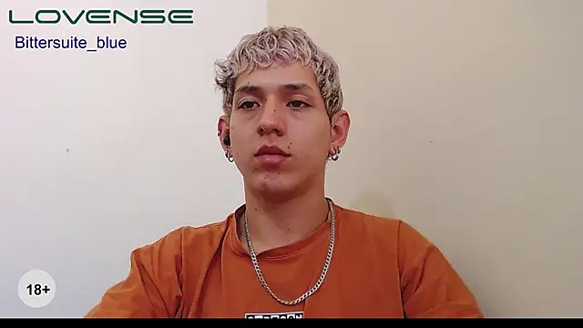 XXX chat uživo modela bittersuite_blue