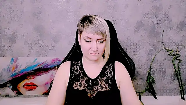 Djullia Adlı Modelin Canlı XXX Sohbeti