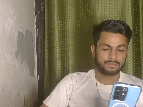 Stubborndesiboy's Live XXX Chat