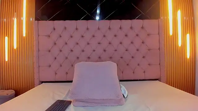 Chat XXX en directo de AinaPink