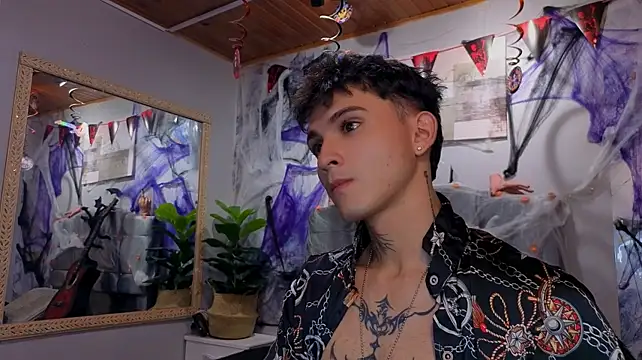 Axel_Ryder Adlı Modelin Canlı XXX Sohbeti