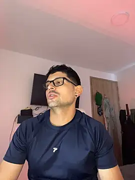 Chat +18 de TroyeKnight ao vivo