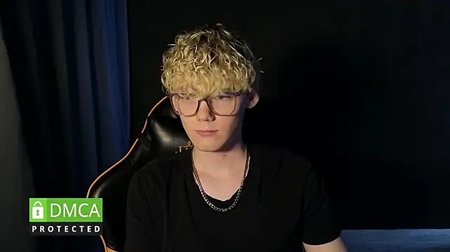 Keytaro XXX чат на живо