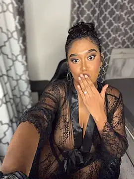Show de Emii_Love na webcam