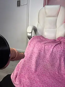 megann_myers Adlı Modelin Canlı XXX Sohbeti