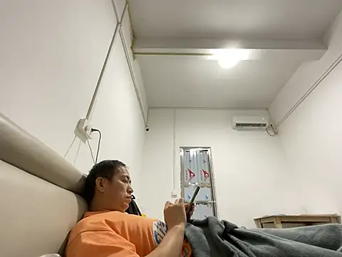 youngboy33 即時 XXX 聊天
