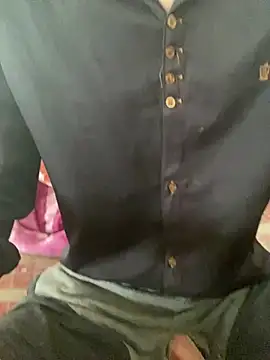 NchadeeQ_n7wiiiQ 在線直播表演
