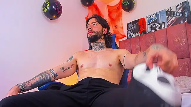 ALPHA_MASTER1 – Naživo XXX chat