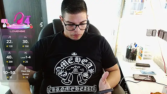 Realjoel01 লাইভ XXX চ্যাট