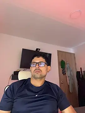 Chat +18 de TroyeKnight ao vivo