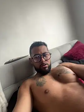 XXX chat uživo modela studioL-Philips