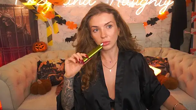 Chatroom XXX en direct de CurlyCandyXX