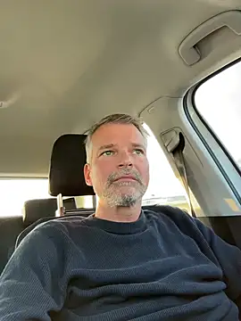 Thor-82 live XXX chat