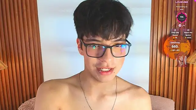 XXX chat uživo modela Milo_Wolff