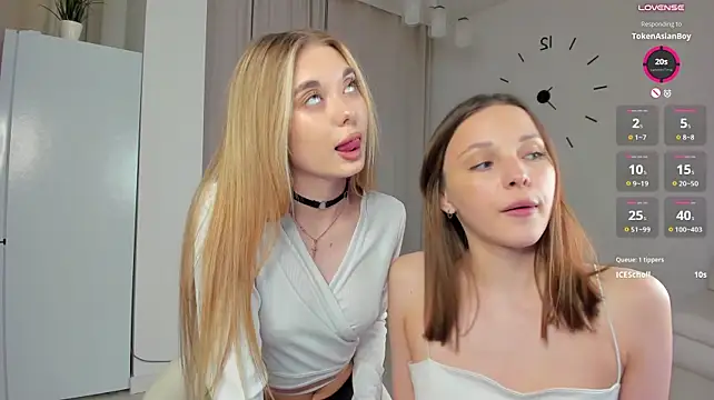 PastyBae Adlı Modelin Canlı XXX Sohbeti