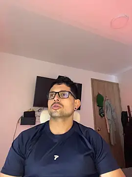 Chat XXX ao vivo de TroyeKnight