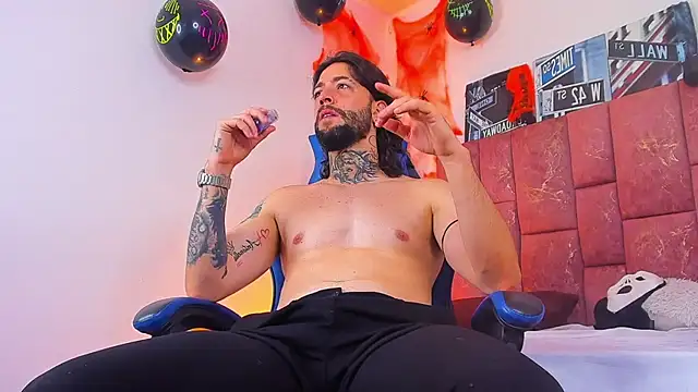 ALPHA_MASTER1 élő XXX-chatje