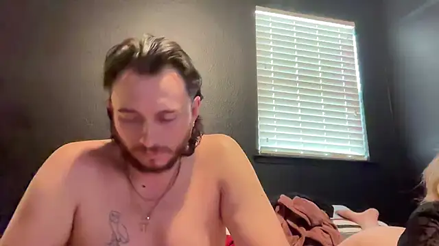 WhiteMamba6910 Adlı Modelin Canlı XXX Sohbeti