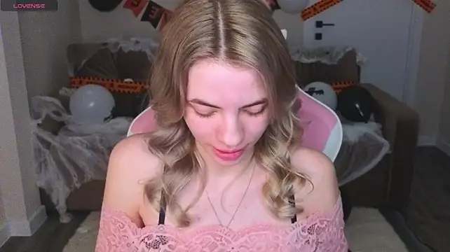 XXX chat uživo modela Vivienn_Rose