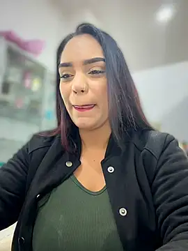 Chatroom XXX en direct de Sara-77