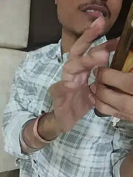 Pertunjukan Kamera Web Shivmumbai19t