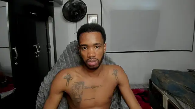 Kofi_exotic_2's Live XXX Chat