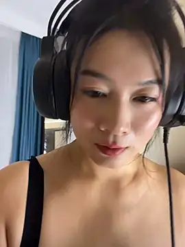 Chat XXX en directo de mo-mo-69
