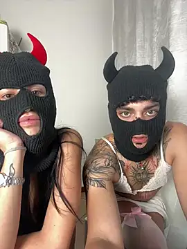 Masked_Desire69 Live XXX-Chat