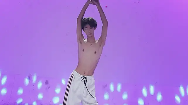 PG-000のライブXXXチャット