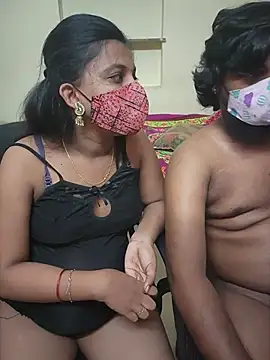 Reenakarthick XXX чат на живо
