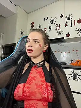 CurlyLara Adlı Modelin Canlı XXX Sohbeti