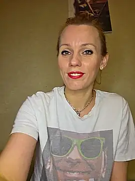 RedFoxy__22 Chat XXX in diretta