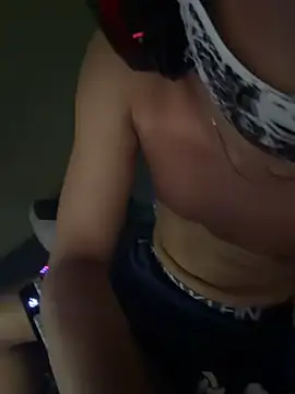 boyhigh1997's Live XXX Chat
