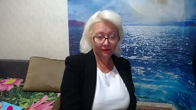 VicunaCool Live XXX-Chat