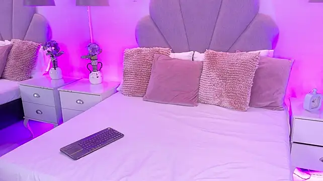 Chat +18 de SamyBlonde ao vivo