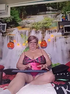 QueenPammy1: απευθείας συνομιλία ΧΧΧ