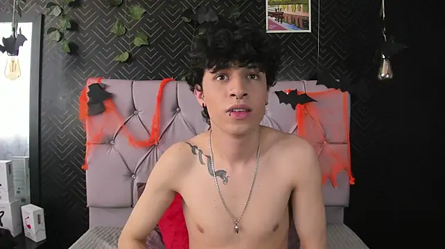 Axel__Evans élő XXX-chatje