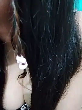 แชท XXX สดของ Cute-Priynka